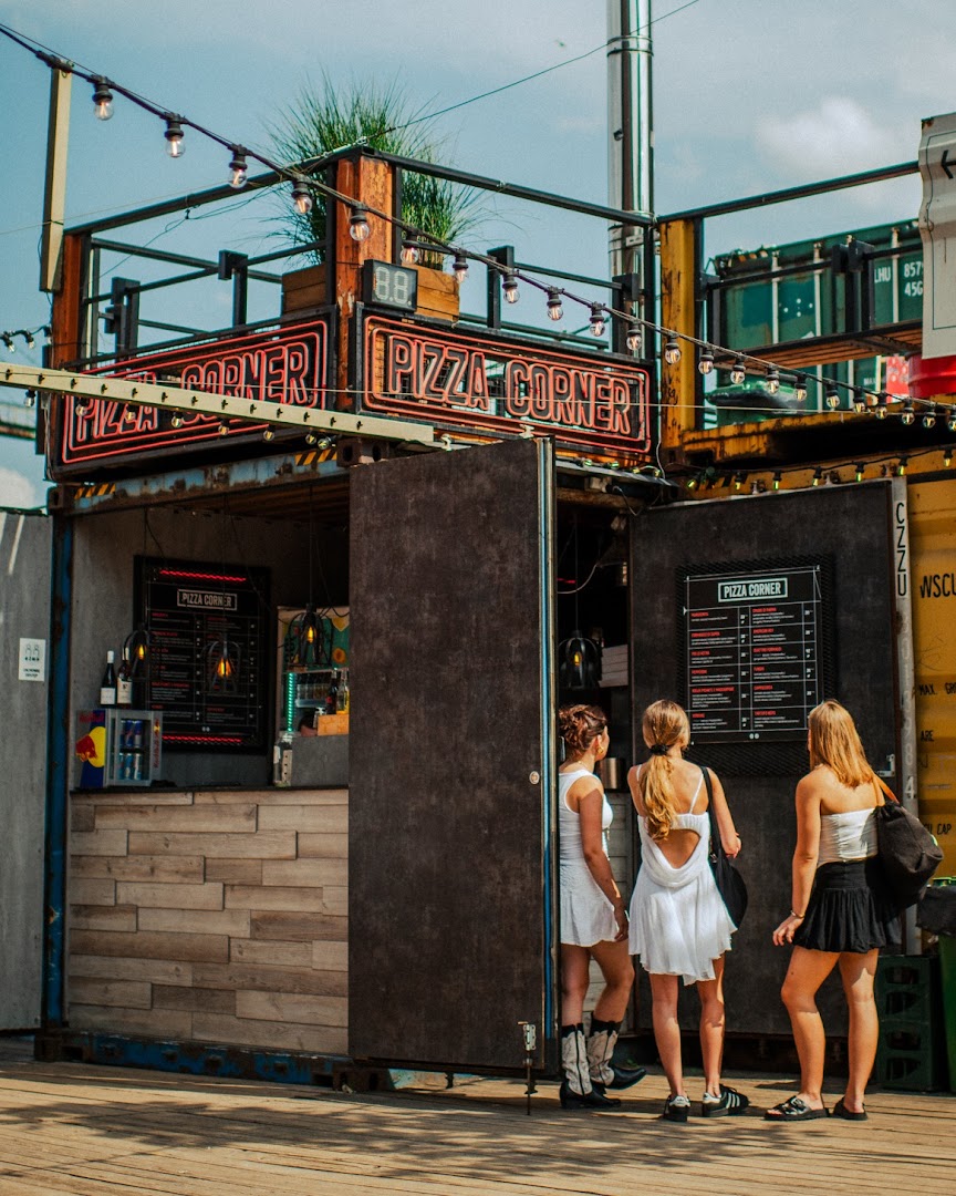 Pizza Corner